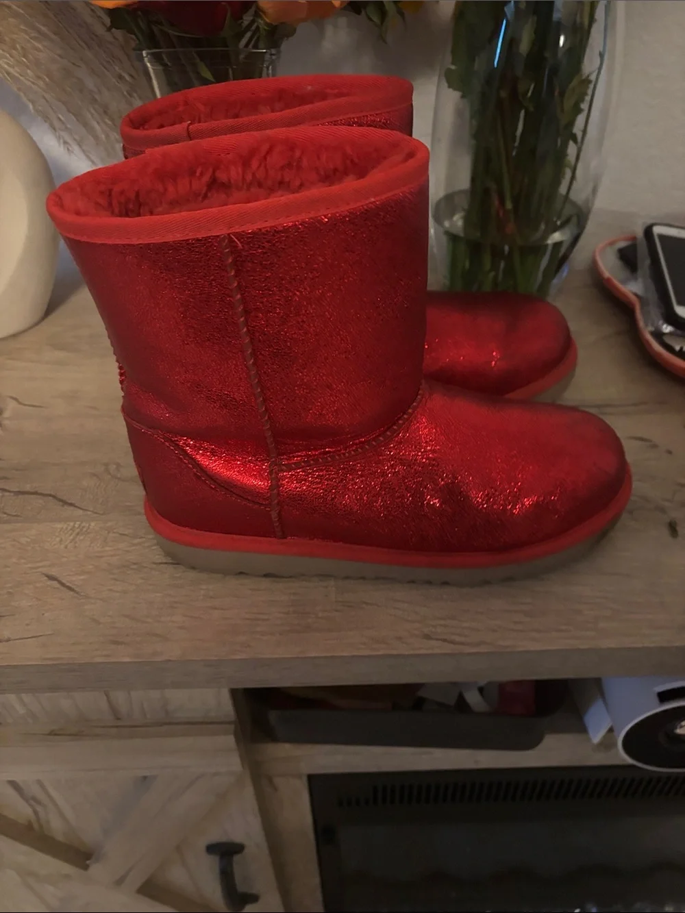 UGG boots red rounded