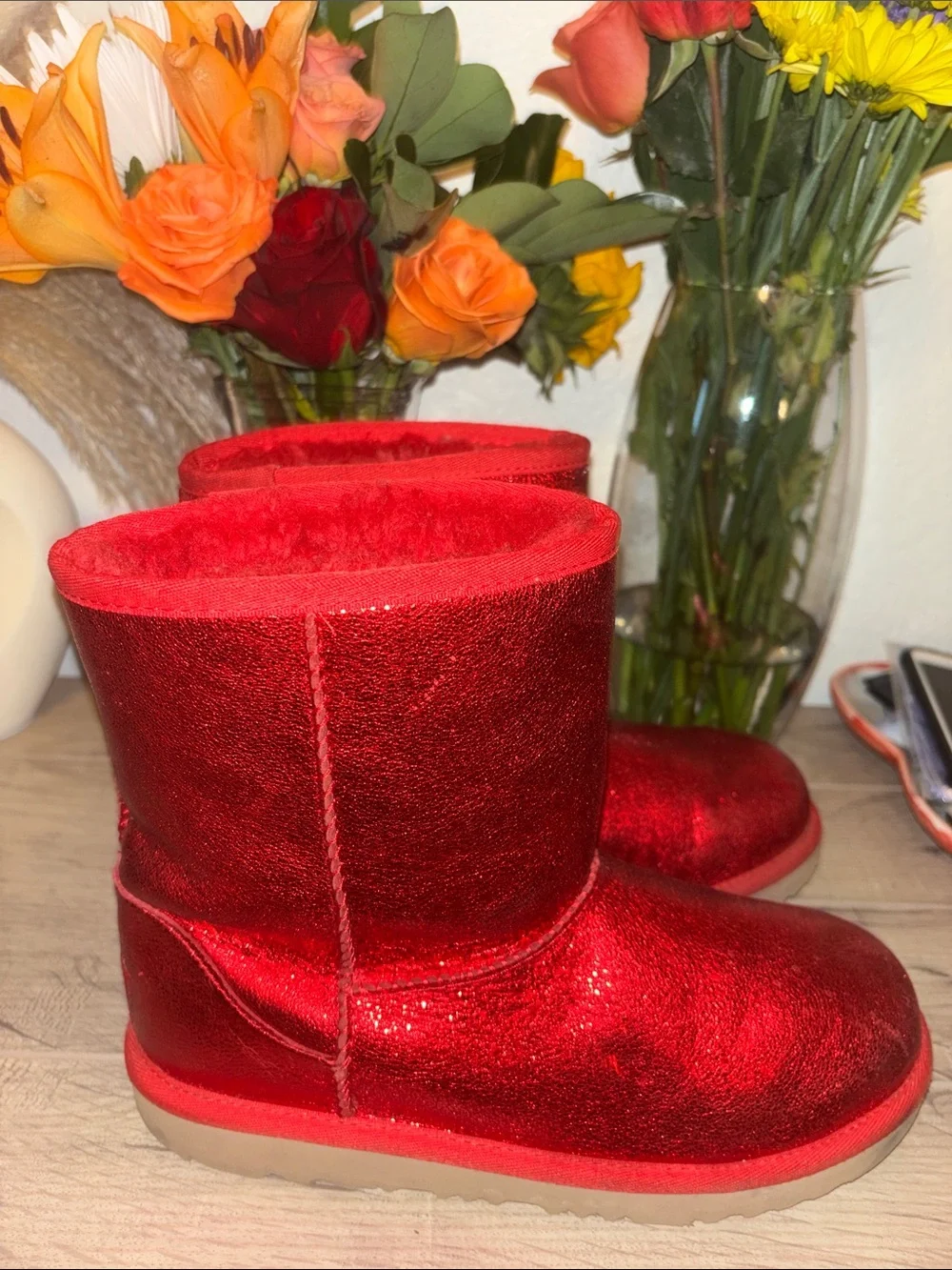 UGG kids red toe