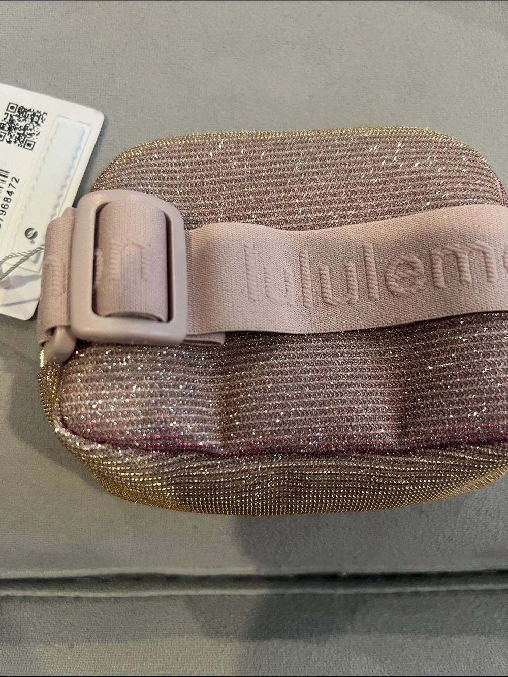 lululemon amPink Metallic Everyday Pouch with Gold Logo