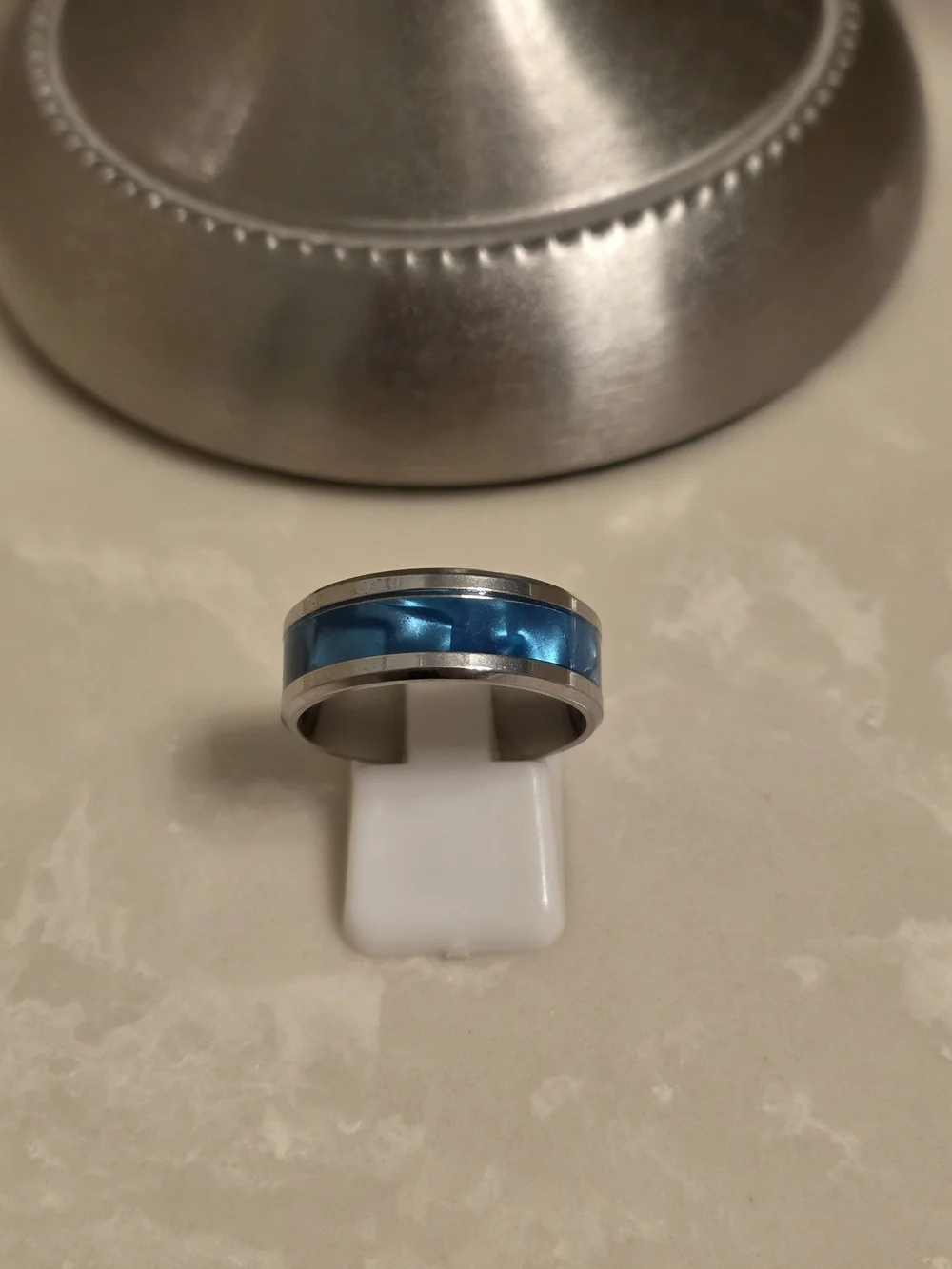 N/A sleek stainless