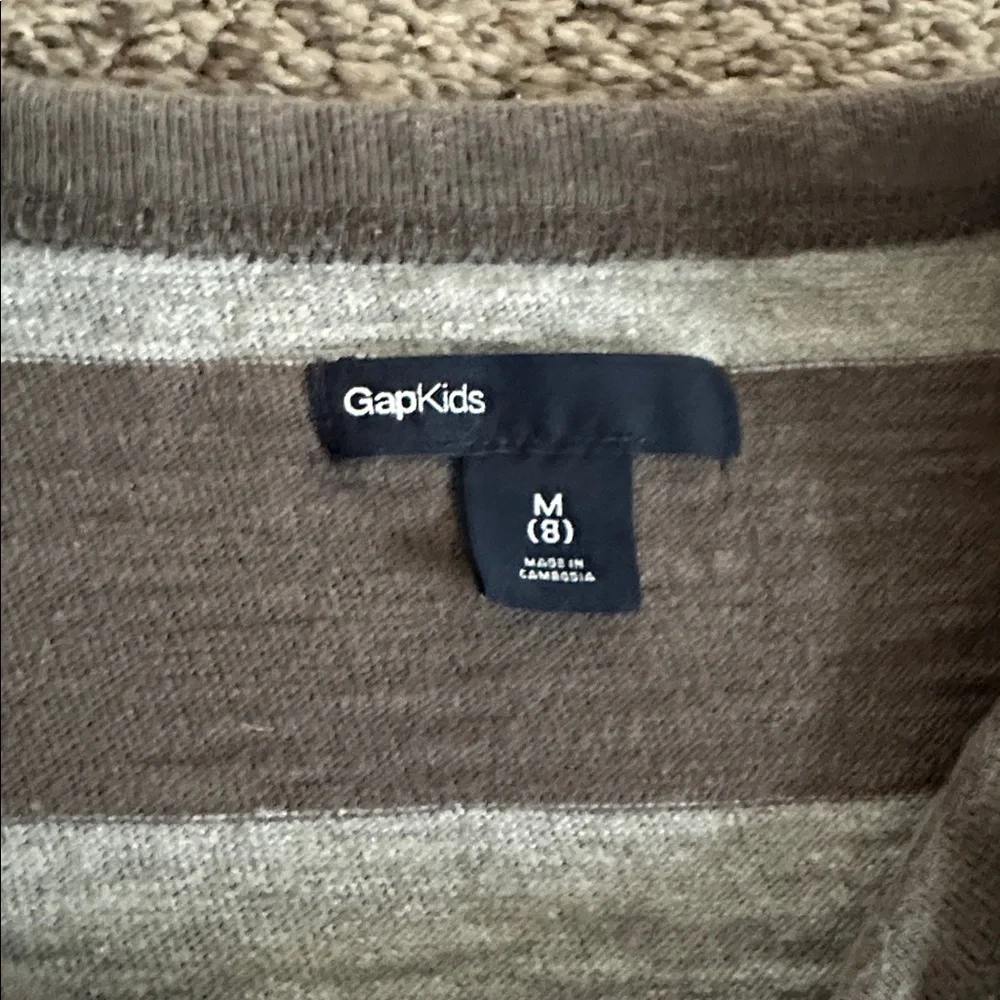 GAP grey stripe