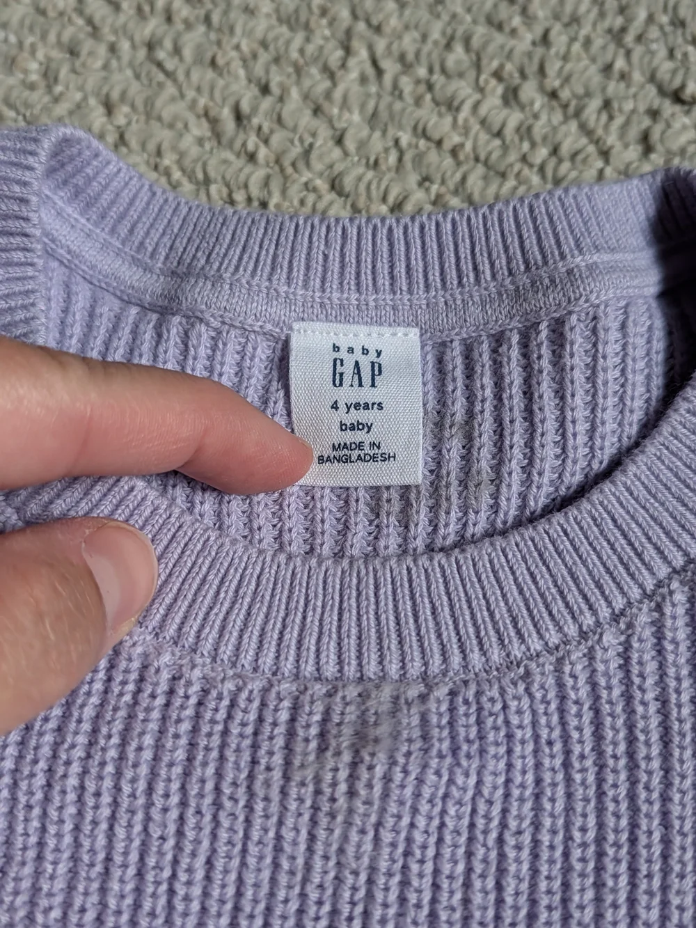 GAP lilac knit