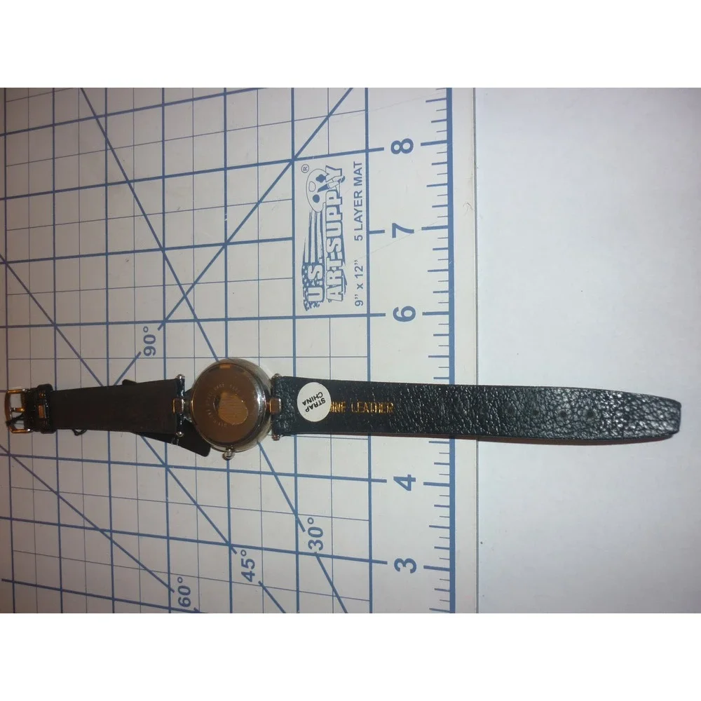 Quemex quartz wristwatch