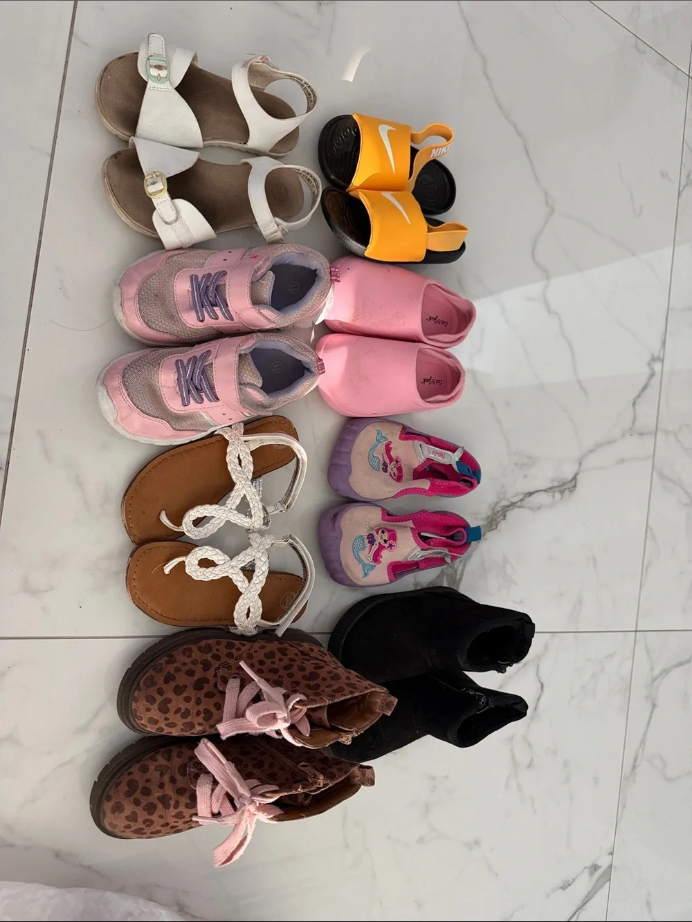 Toddler bundle shoes 8-11 toddler sizes 8 pairs in total @@@@