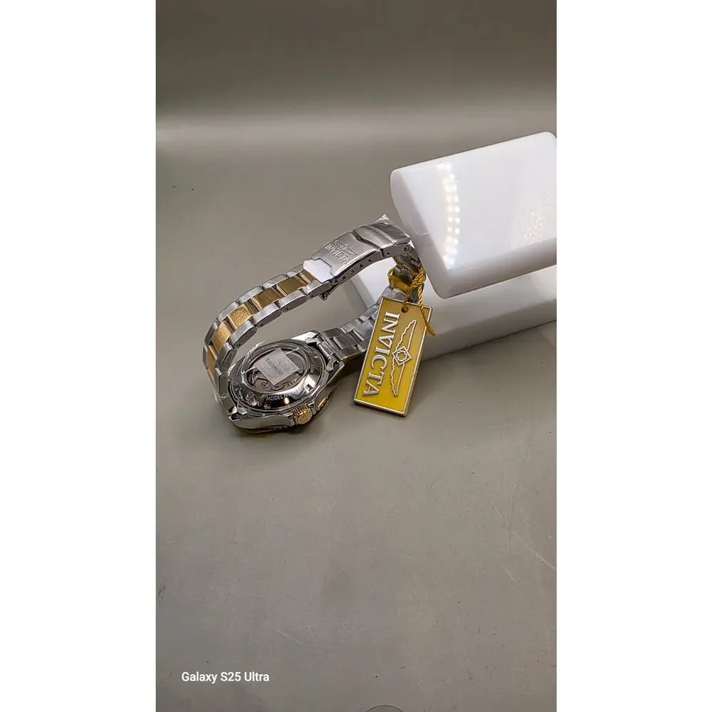 Stunning Invicta Men's Pro Diver Two-Tone Automatic Watch