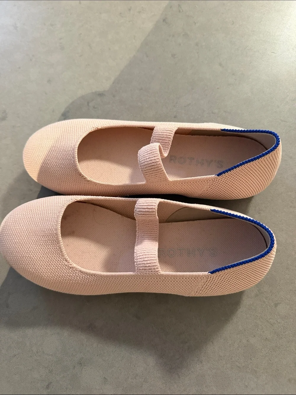 Rothys toe contrast