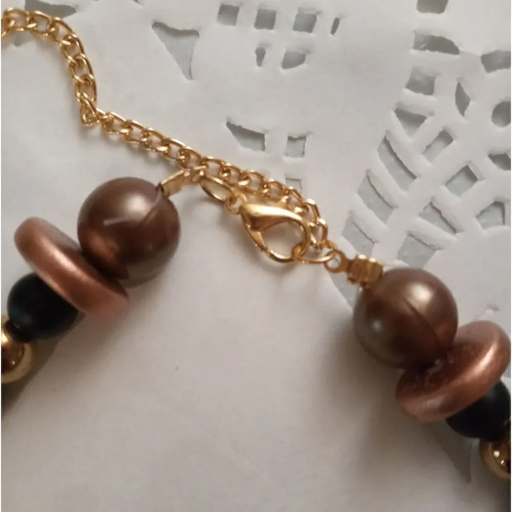 dvsBoutique handmade by