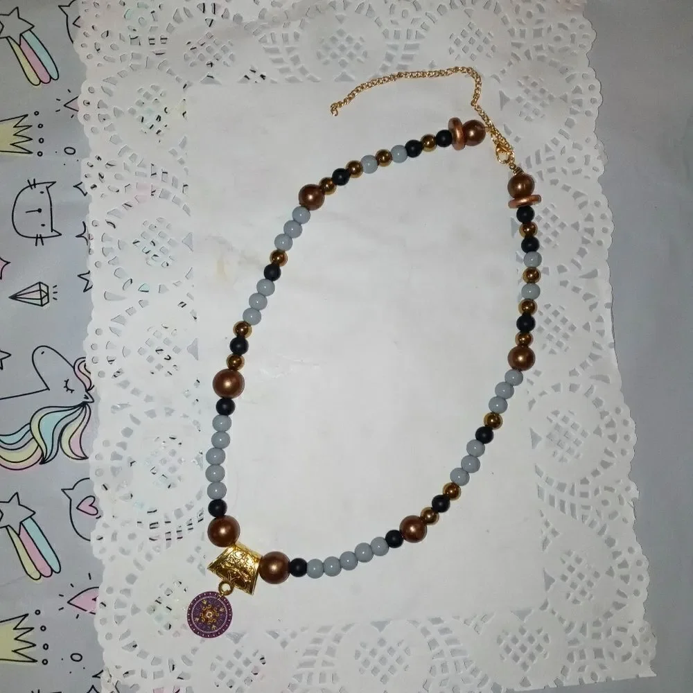 dvsBoutique handmade by
