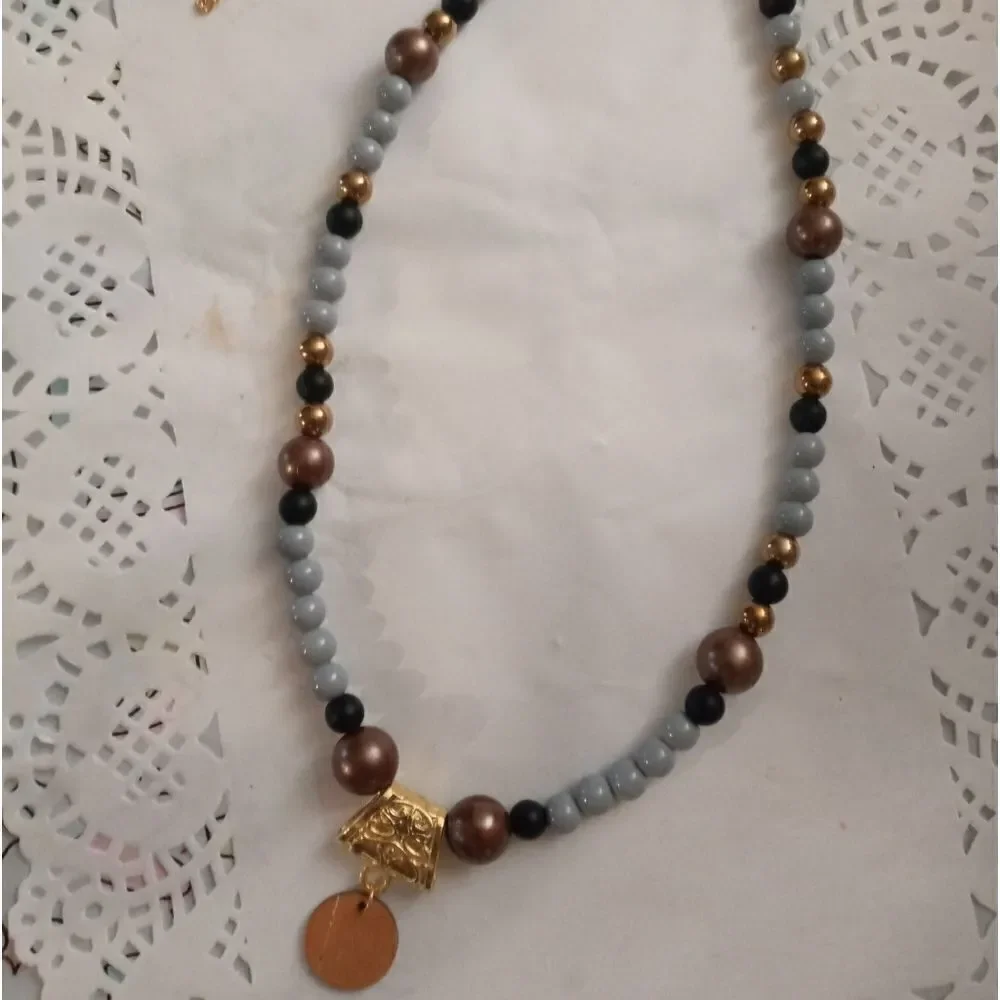 dvsBoutique handmade by