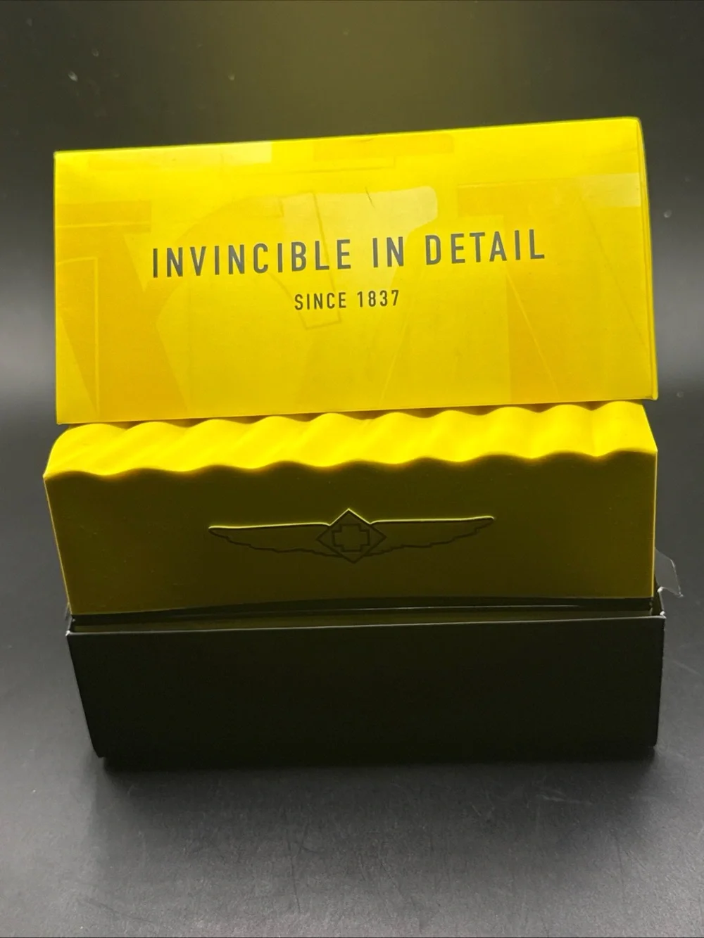 Invicta textured link