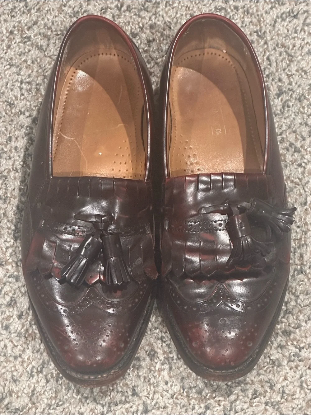 Johnston & Murphy elegant tassel