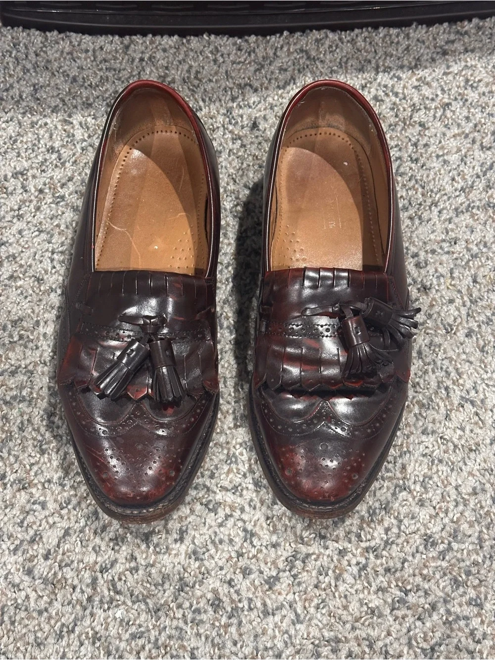 Johnston & Murphy elegant tassel