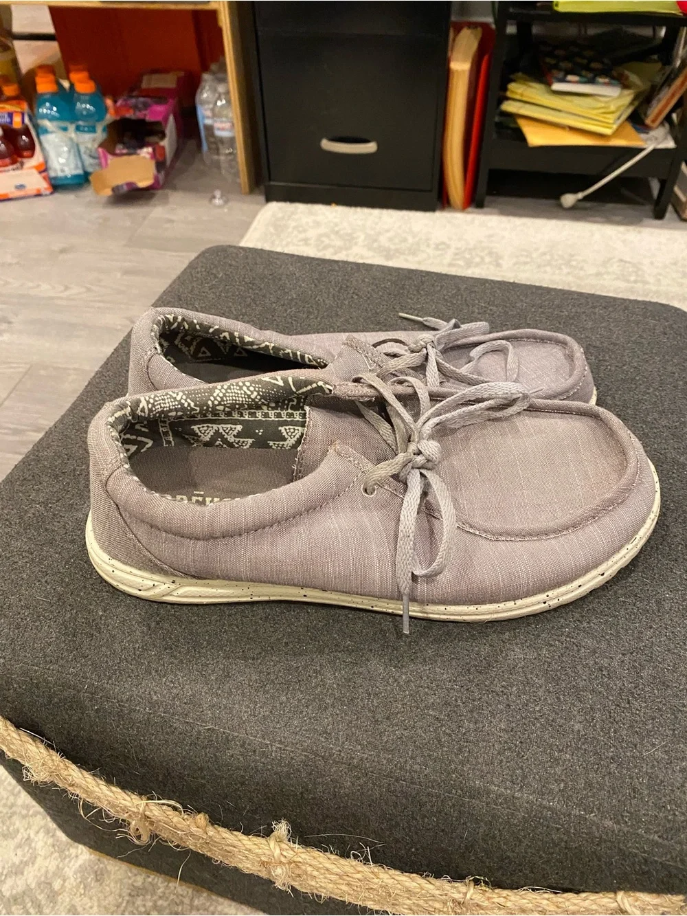 Crevo light gray
