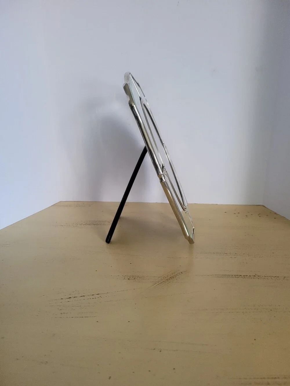 N/A elegant oval