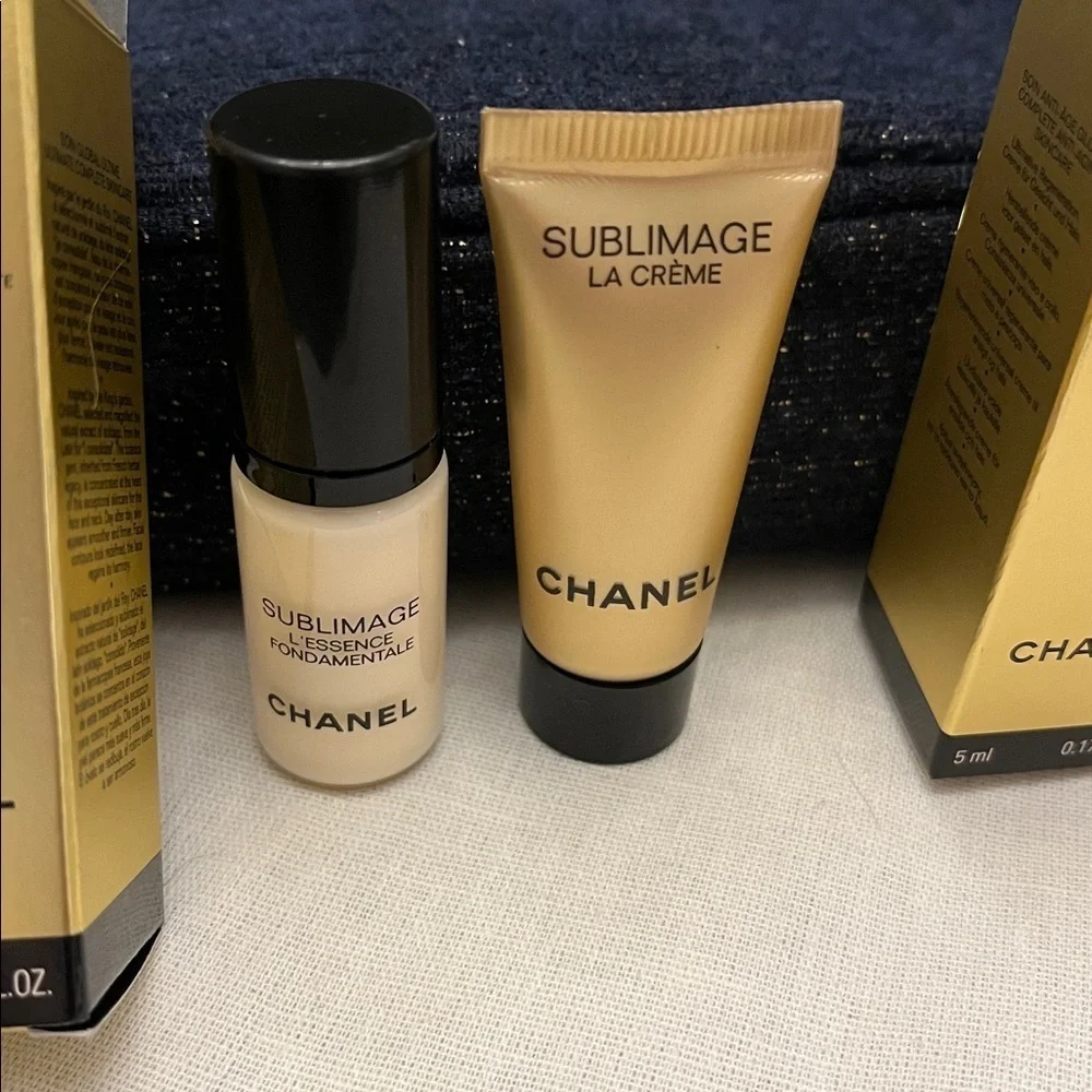 CHANEL navy cosmetic