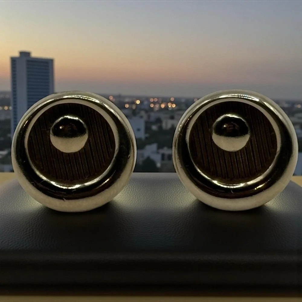 Vintage Cufflinks Round Gold‎ Tone Crescent Moon Wood Look Formal Men's Textured