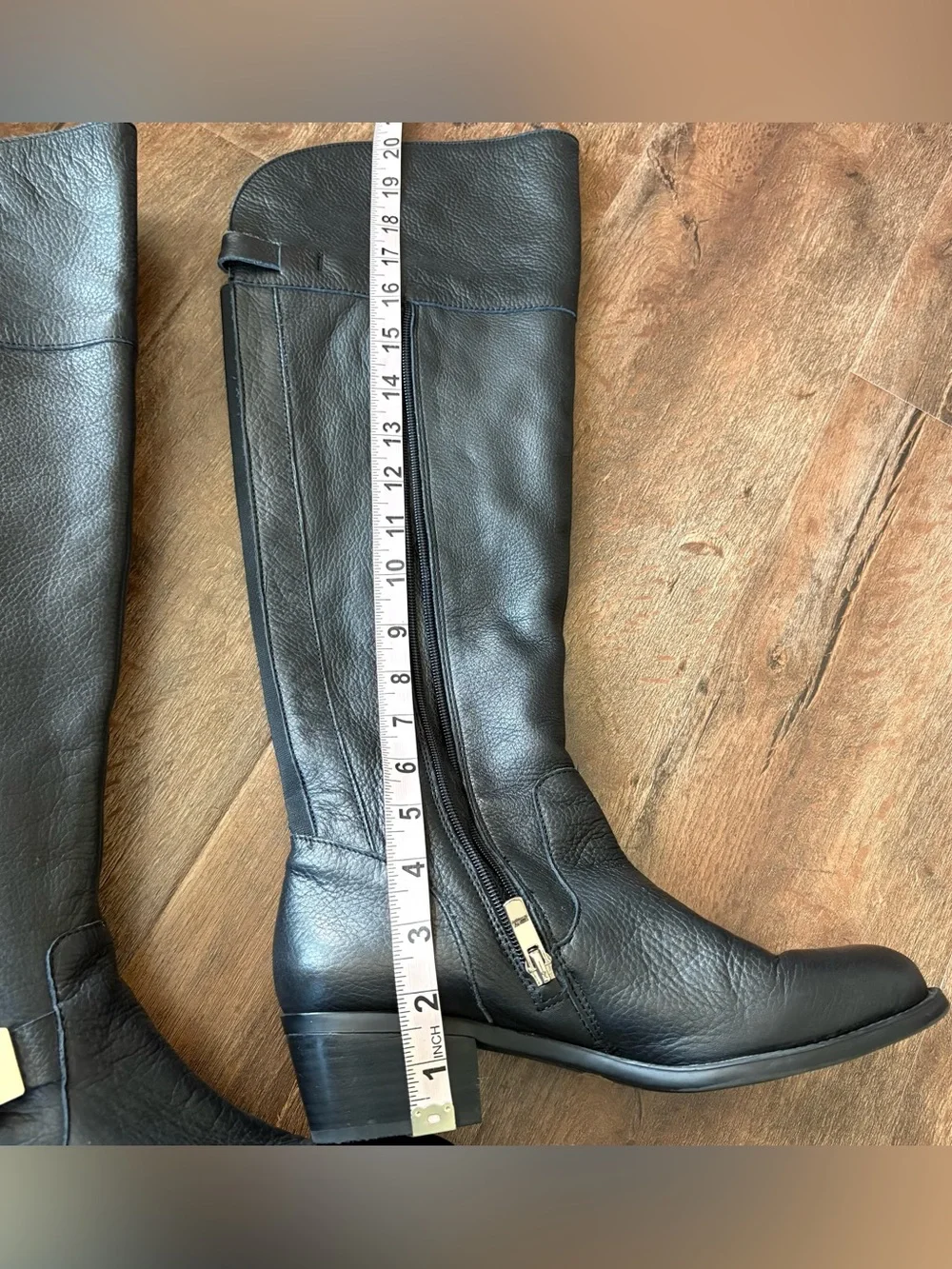 Vince Camuto good pre
