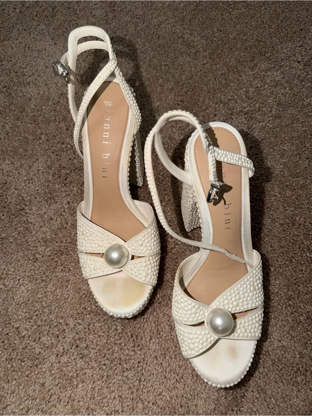 Gianni Bini chic platform