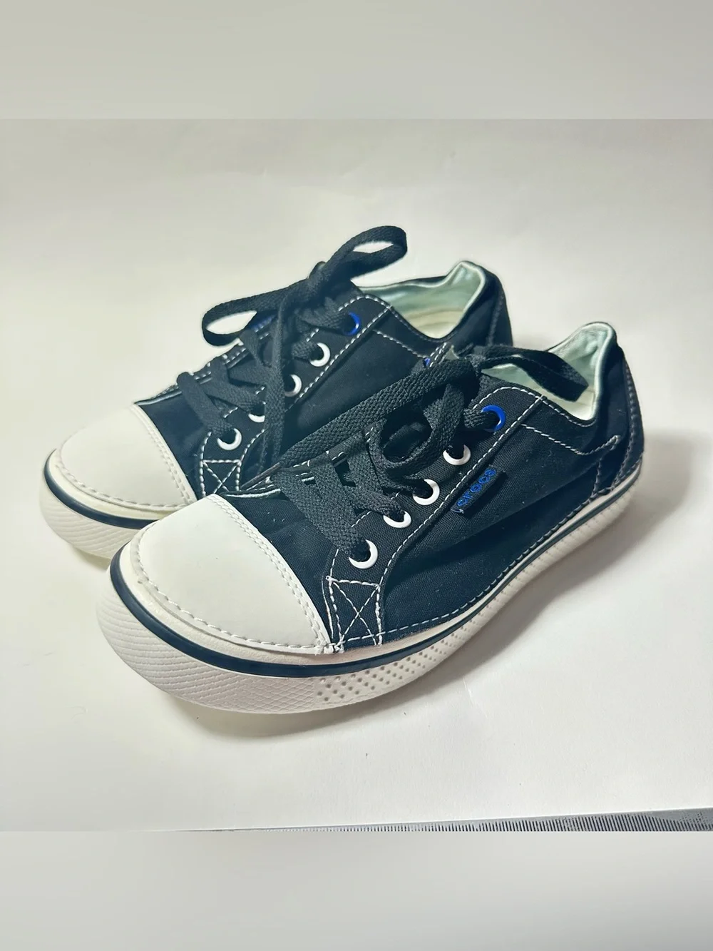 CROCS hover sneakers