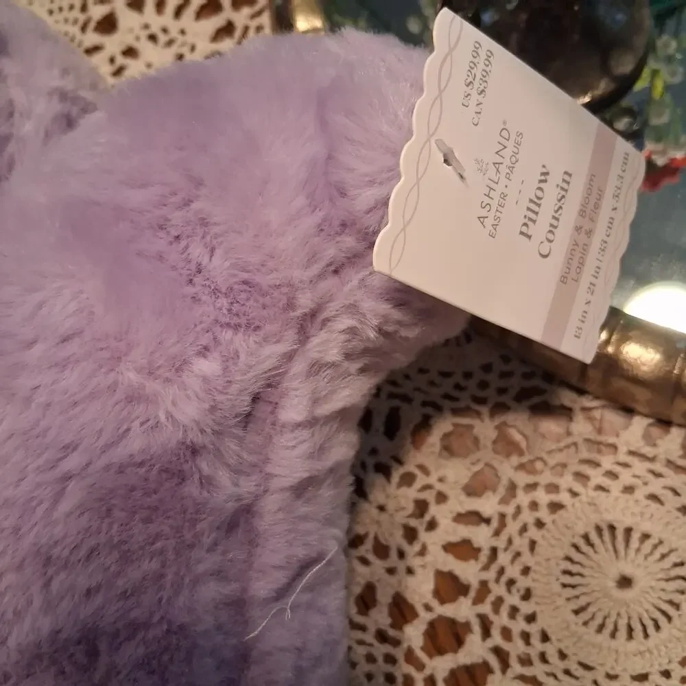 Ashland plush pillow