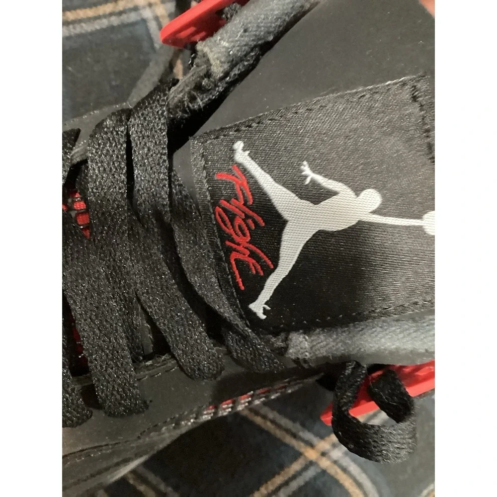 Jordan lo behold
