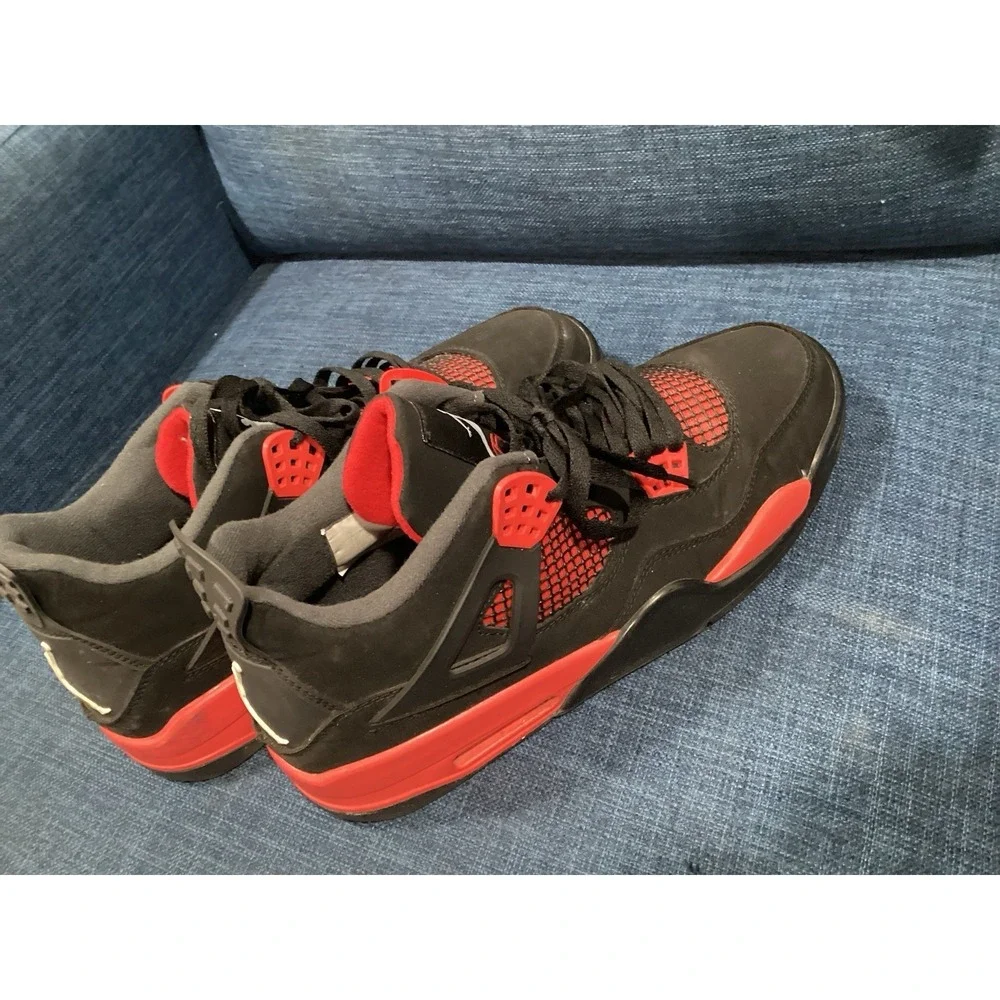 Jordan lo behold
