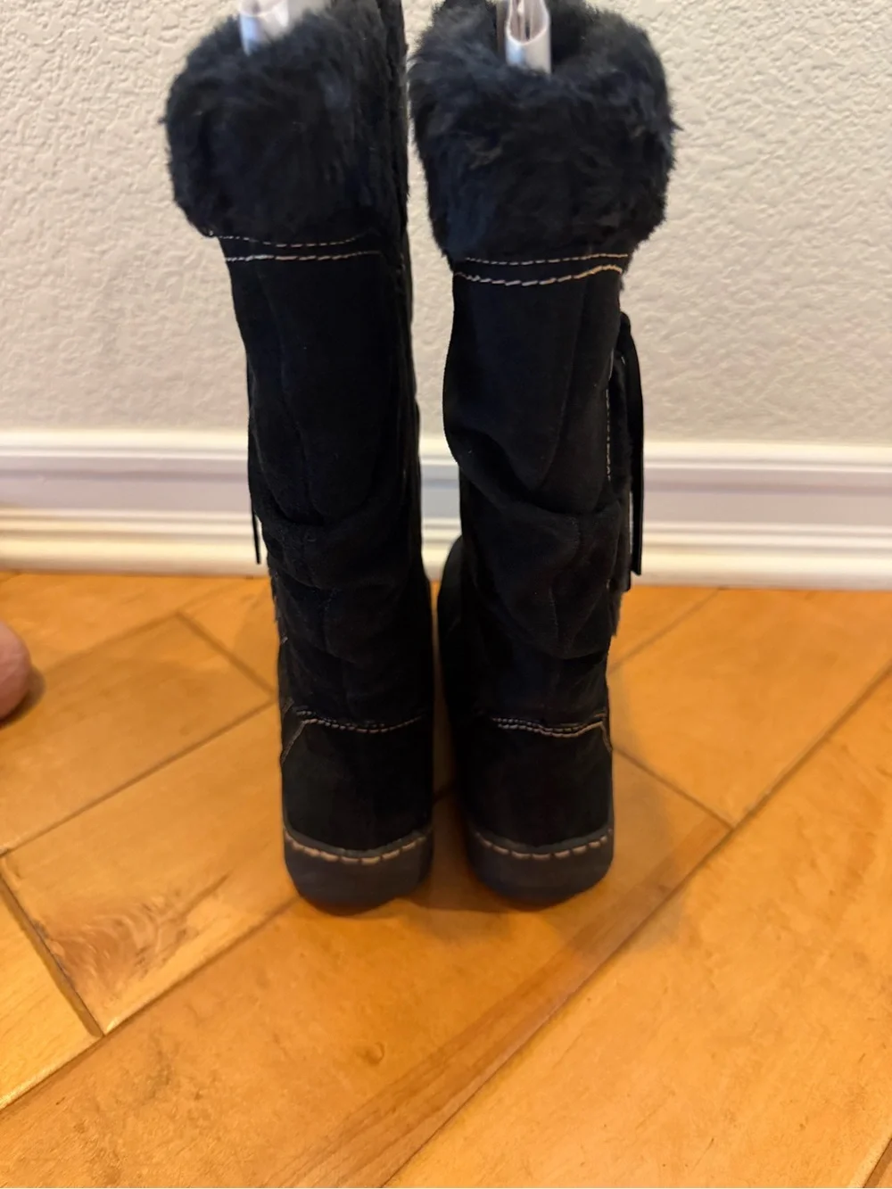Sam Edelman boots tie