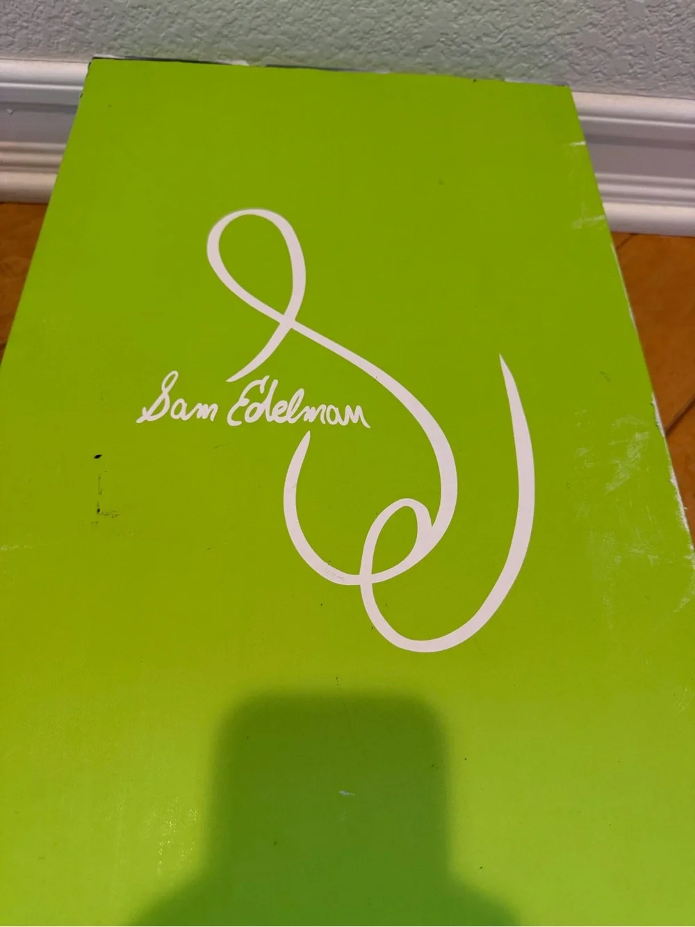 Sam Edelman like finish