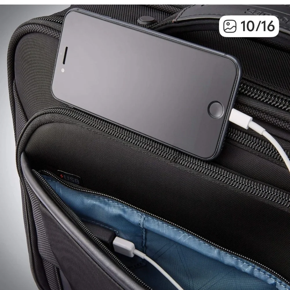 Samsonite durable rolling