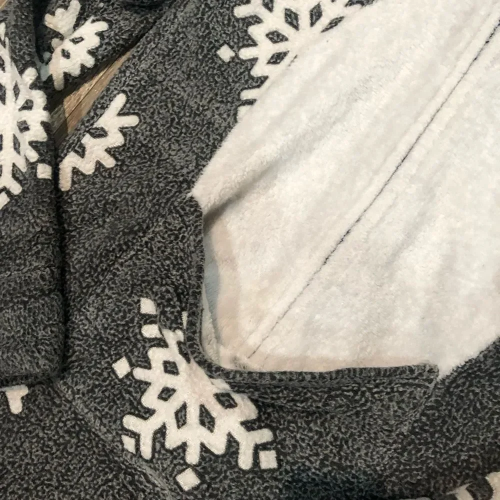 Girls Justice Onesie Size 8 Grey and White Snowflake One-Piece Pajama