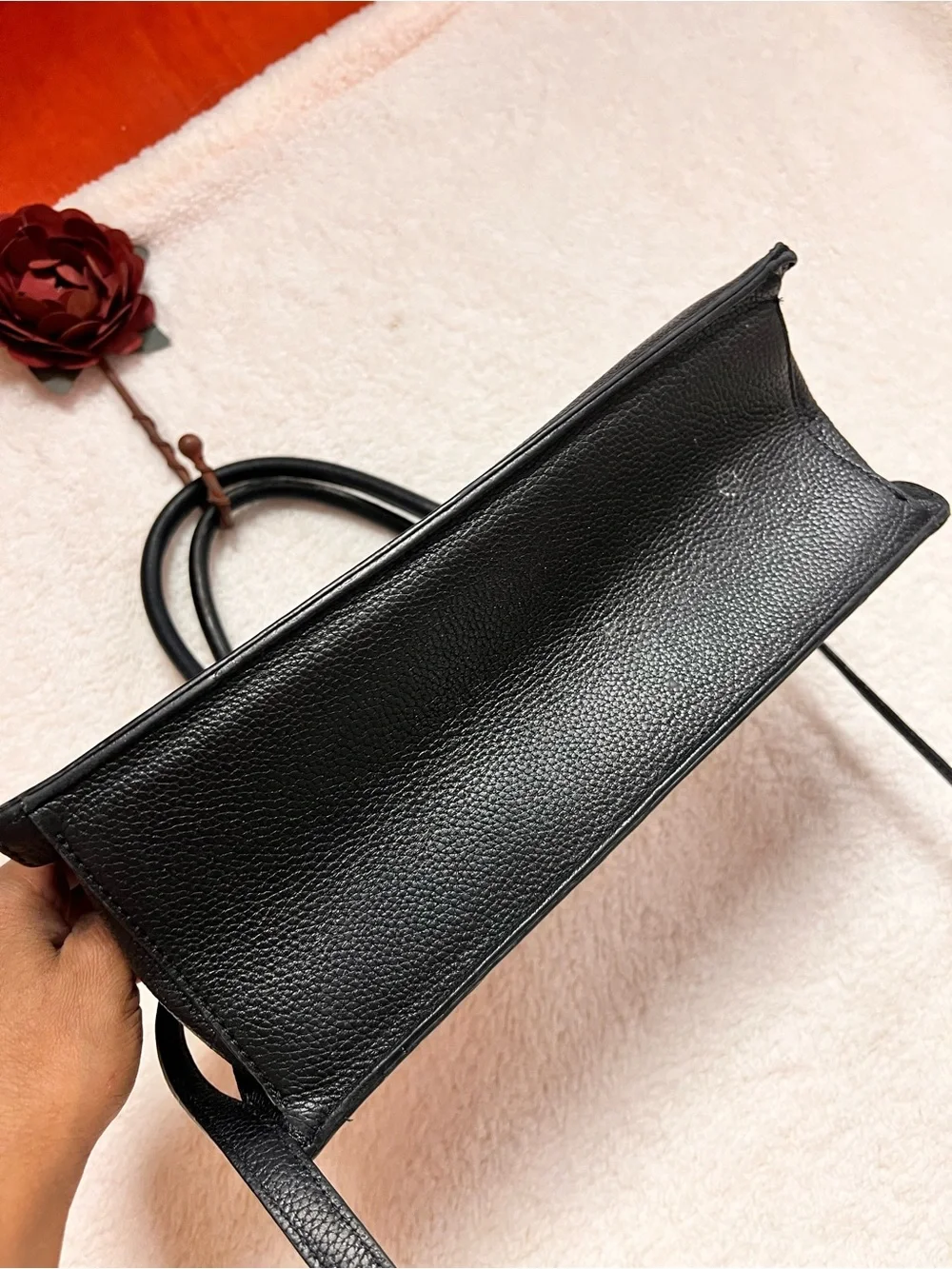 kate spade structured pebbled