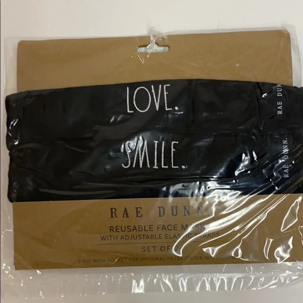 Rae Dunn Love and smile set of reusable facemasks D6‎