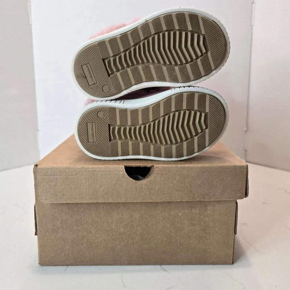 The Unbranded Brand boots swiss+tech