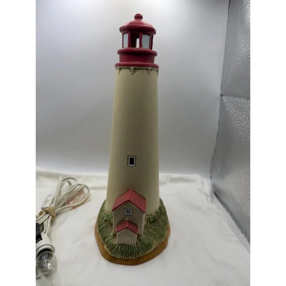 Lefton lighthouse cape