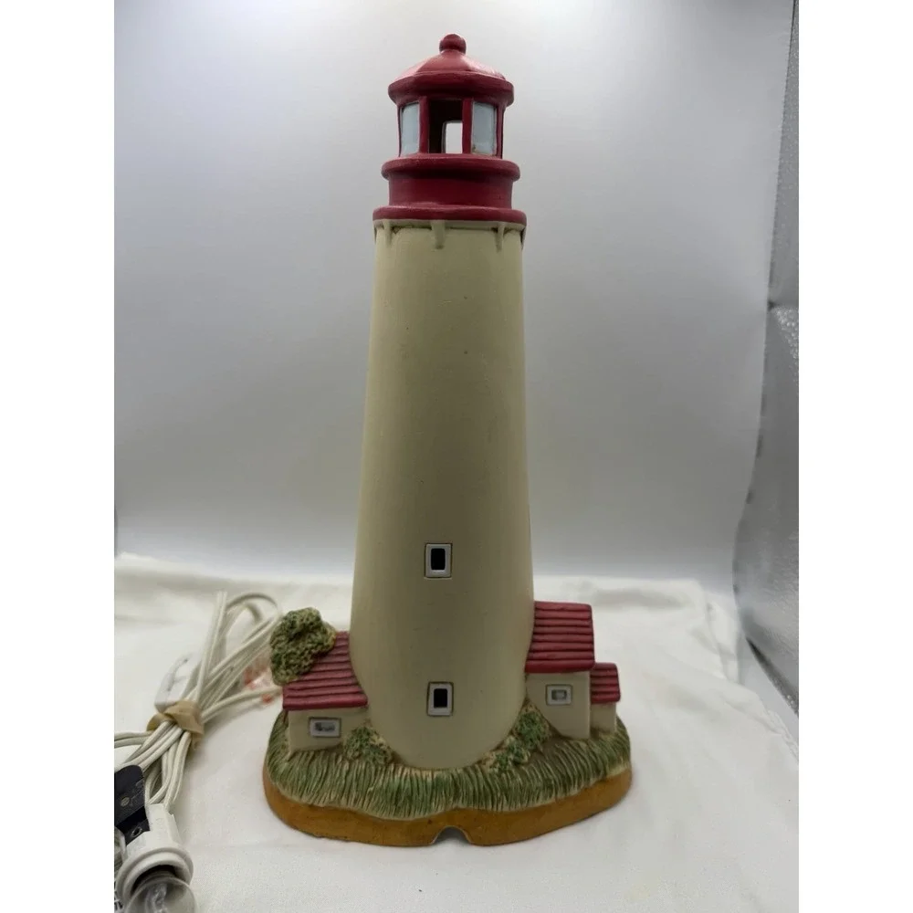 Lefton lighthouse cape
