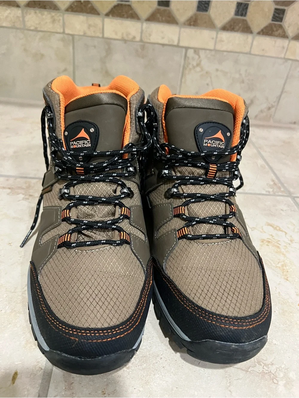 Pacific Mountain brand new