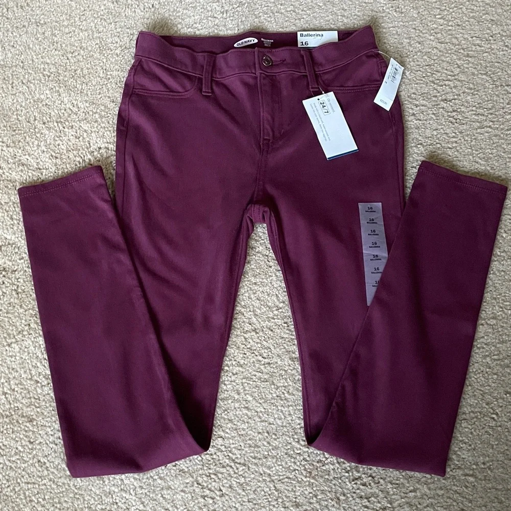 Old Navy Girls Pants. New With Tags.