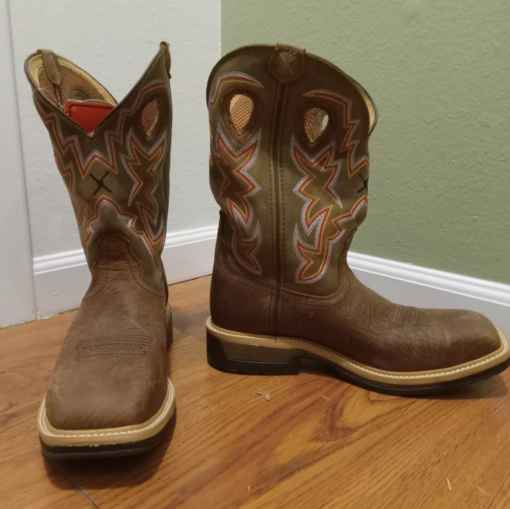 Twisted X size 10