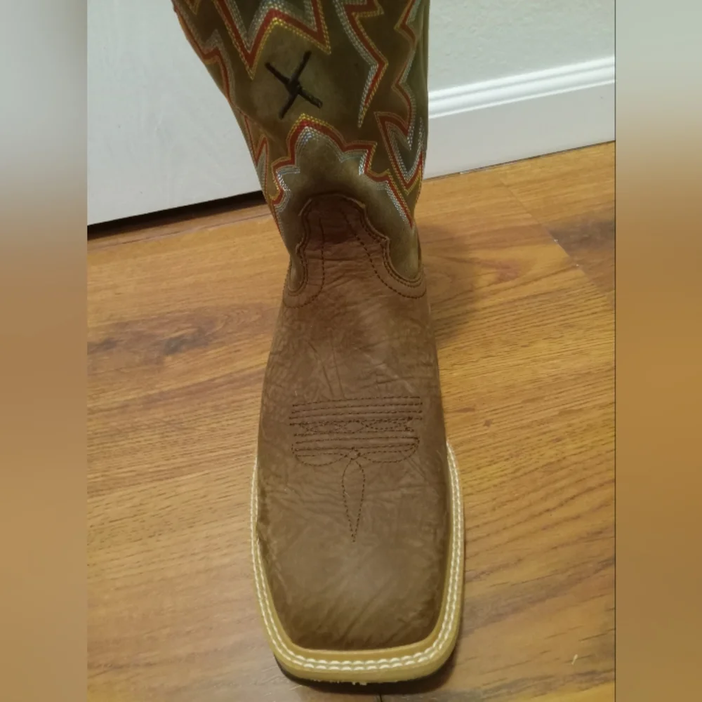 Twisted X size 10