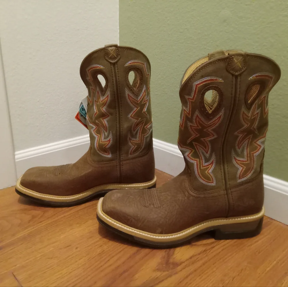 Twisted X size 10