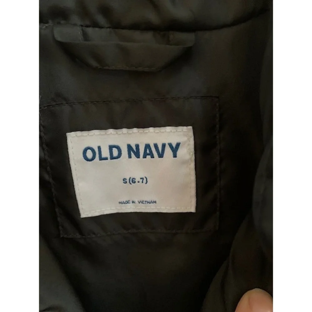 Old Navy offer closure stains