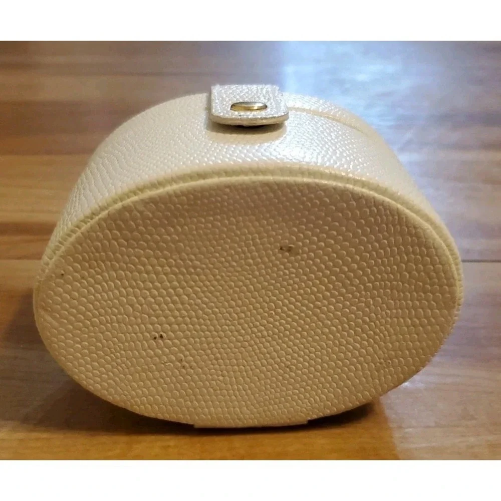 White Textured Faux Leather Jewelry Case Set Round Travel Vanity Organizer