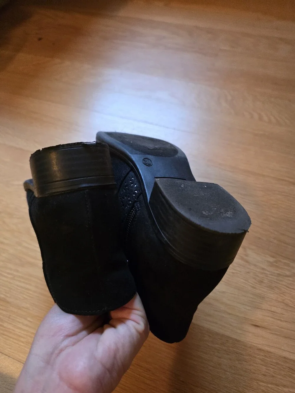 Girls Ankle boots Sz 3