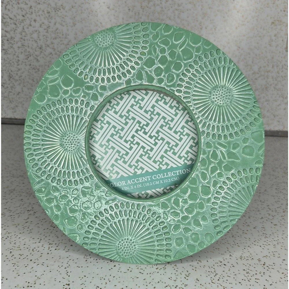 Mosaic Accent Round Photo Frame Light Mint Green 4 x 4 in Free Standing