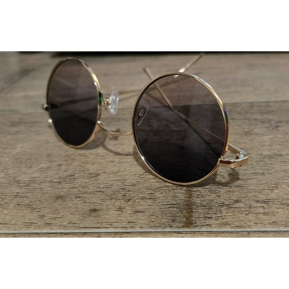 Unbranded set two