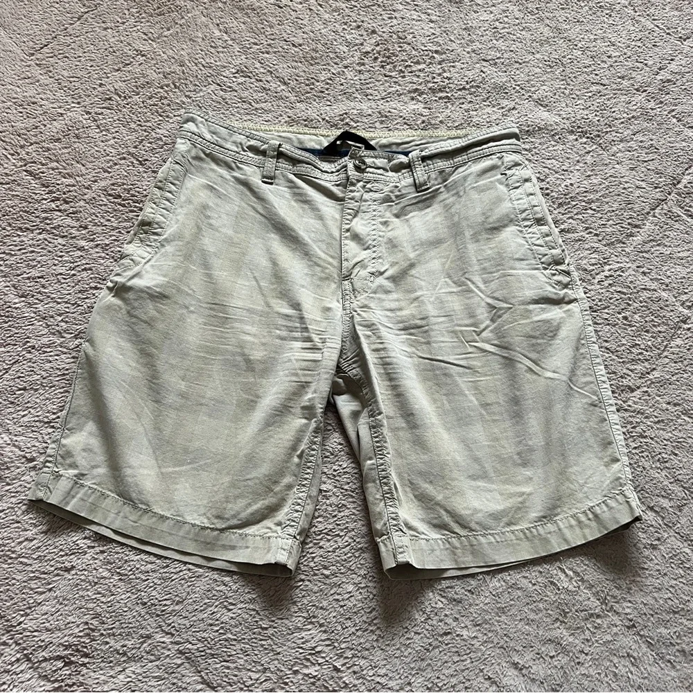 The North Face Beige‎ Plaid Shorts Sporty Utility Outdoor Hiking Preppy Size 34