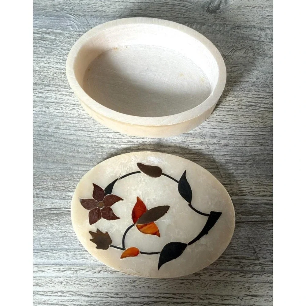 The Unbranded Brand stone inlay
