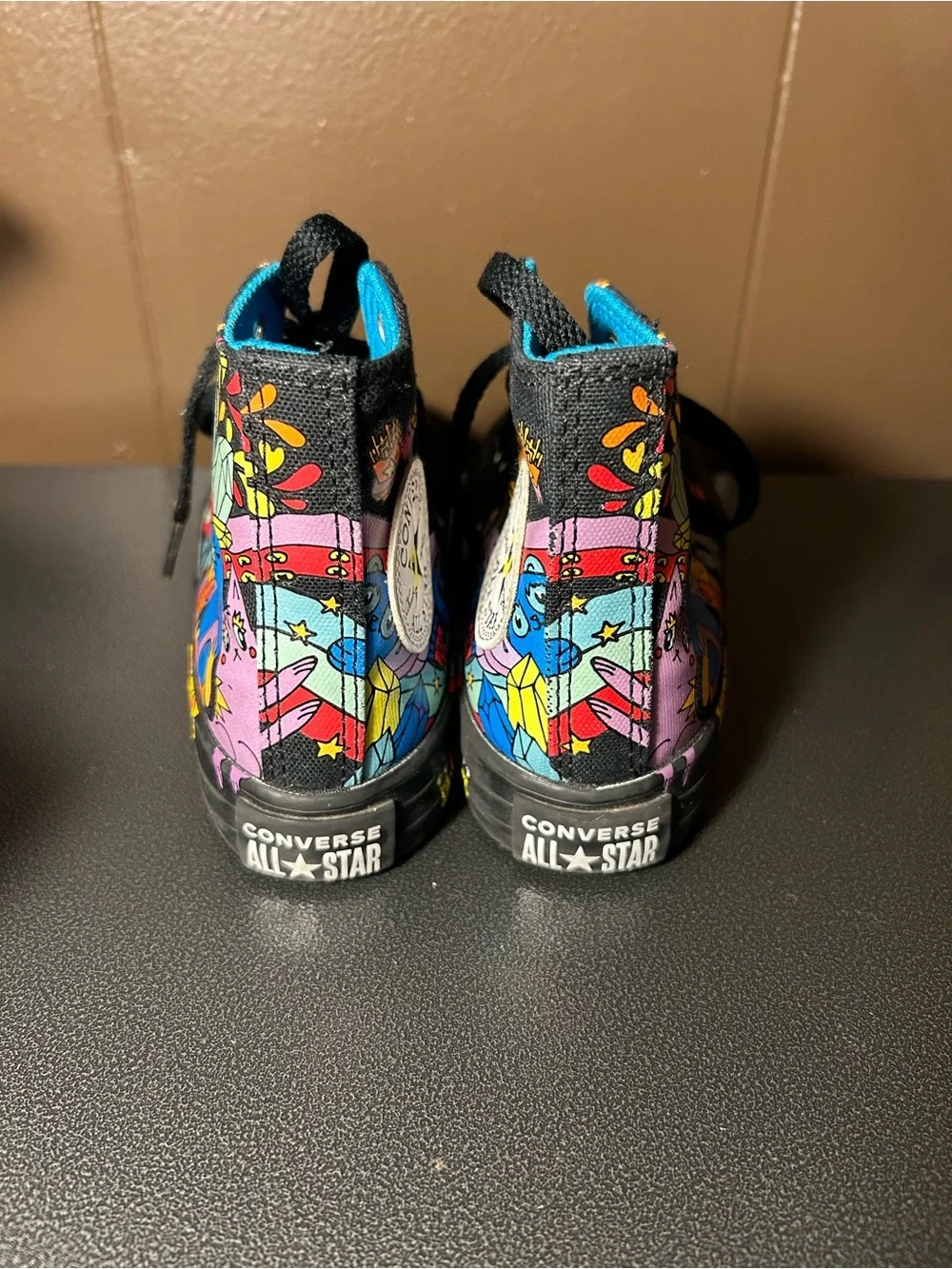 Converse item bright