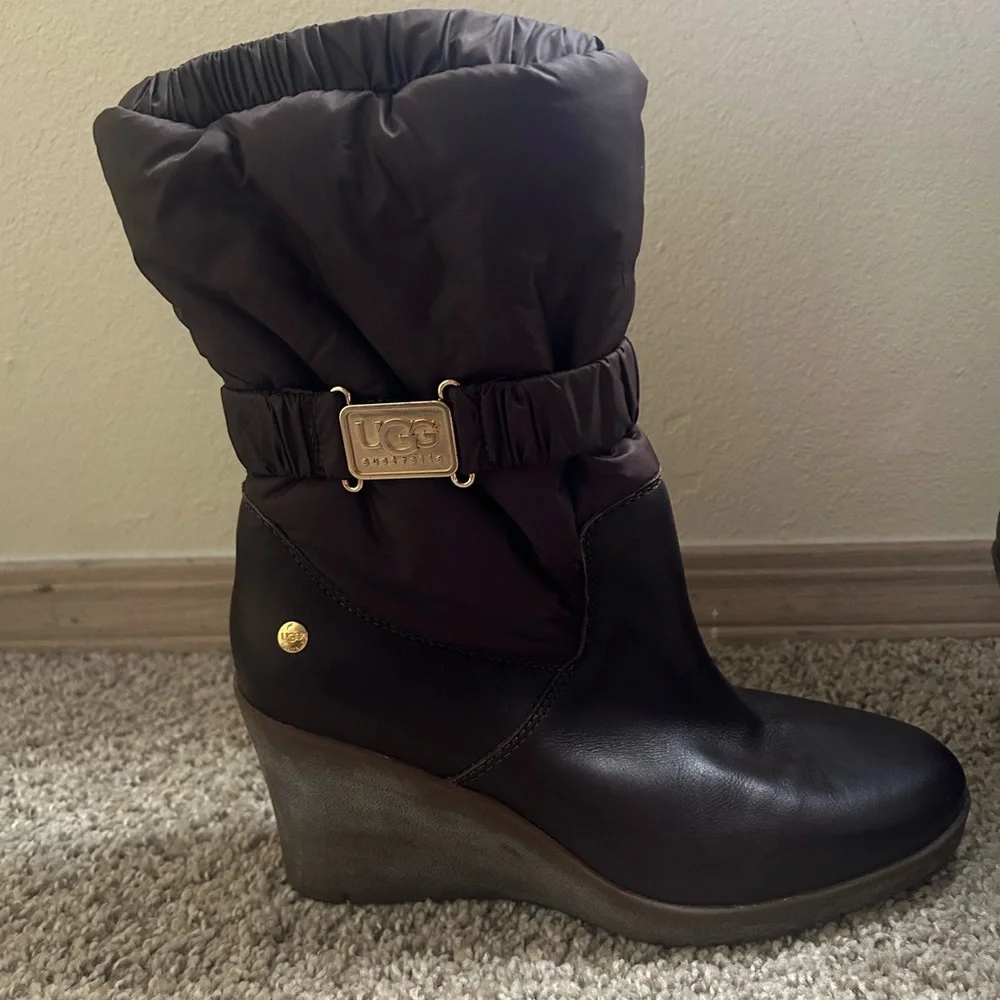 UGG wedge style