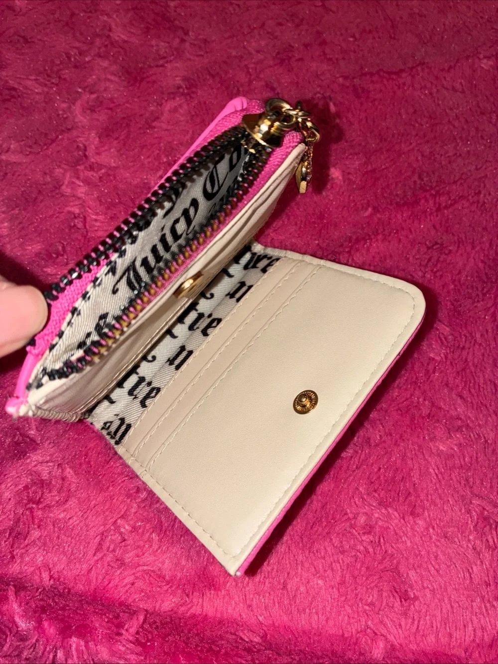 Juicy Couture compact juicy